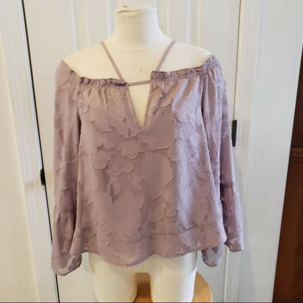 Leith cold shoulder size Medium